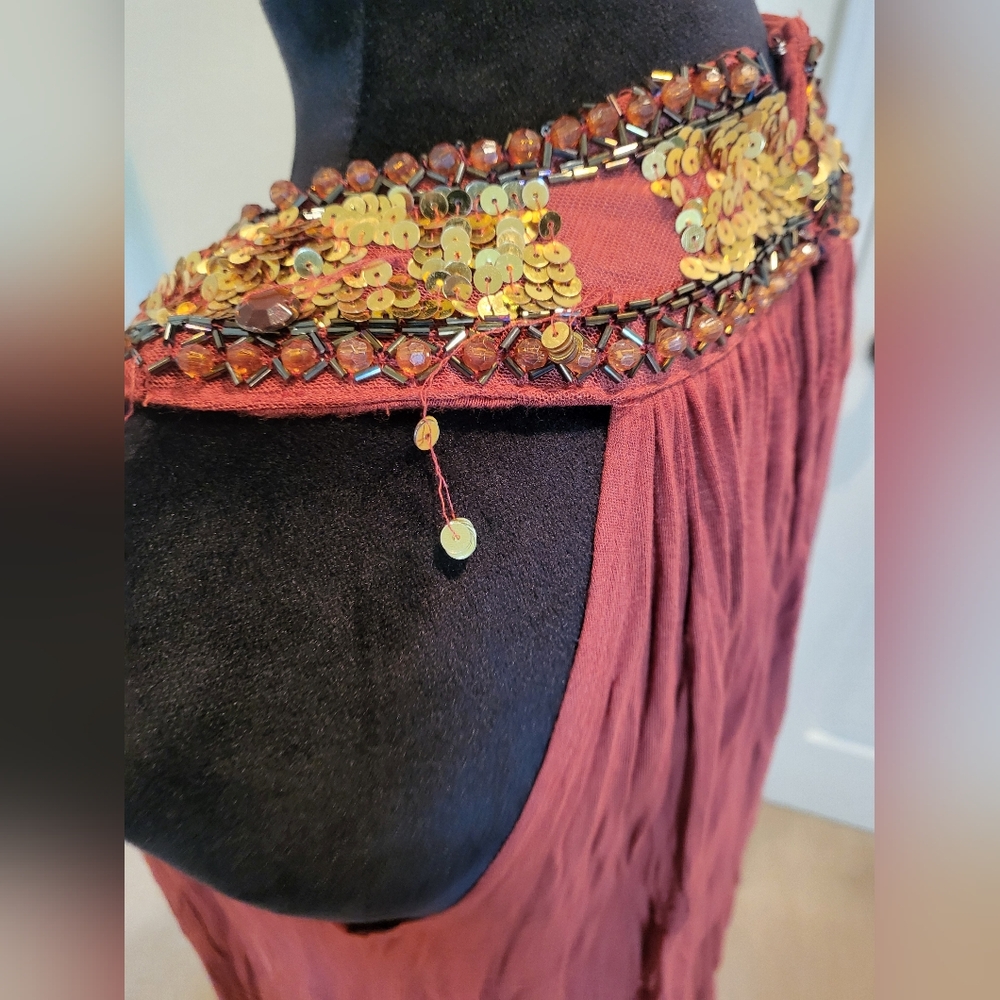 Tunic, with beaded neck - Picture 7 of 7